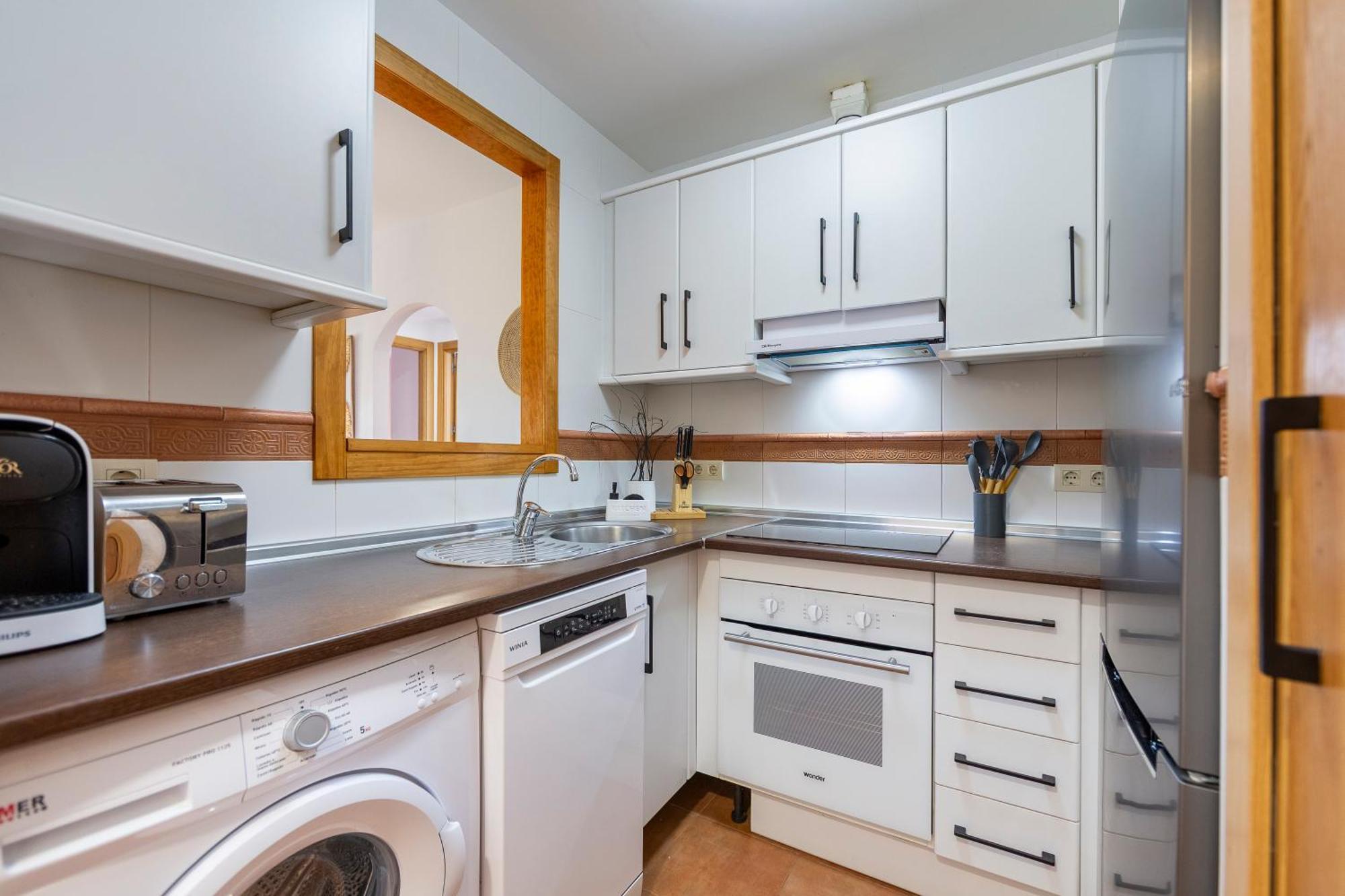 Jardin Privado # Netflix # Playa A 8Min # Wifi # Familia # Apartamento Vera Exterior photo